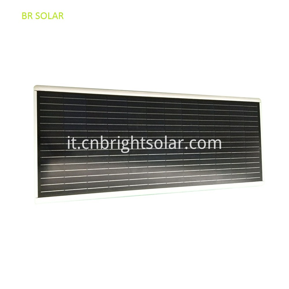 Solar Street a 80 W: una sola 80W All In One Solar Street L:ight